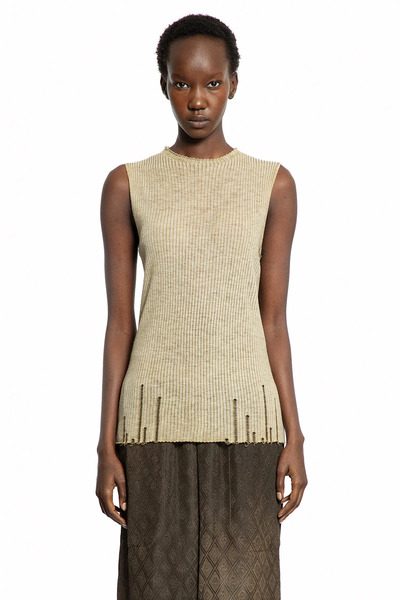  Sleeveless Knit Top 