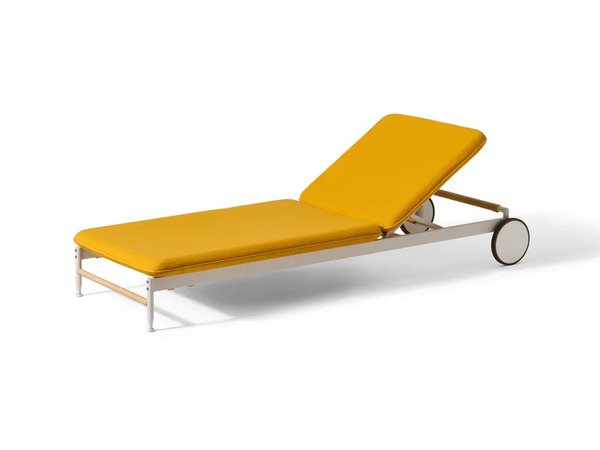  Cassina Esosoft Outdoor 