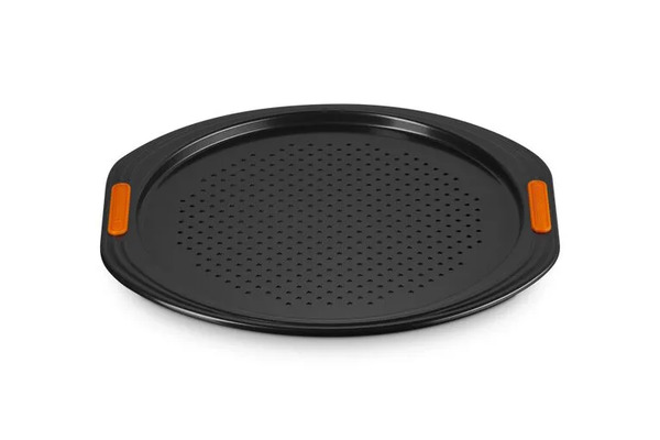  Le Creuset Pizza Pan 