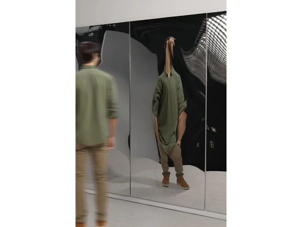  Vidame Editions Distorting Mirror 