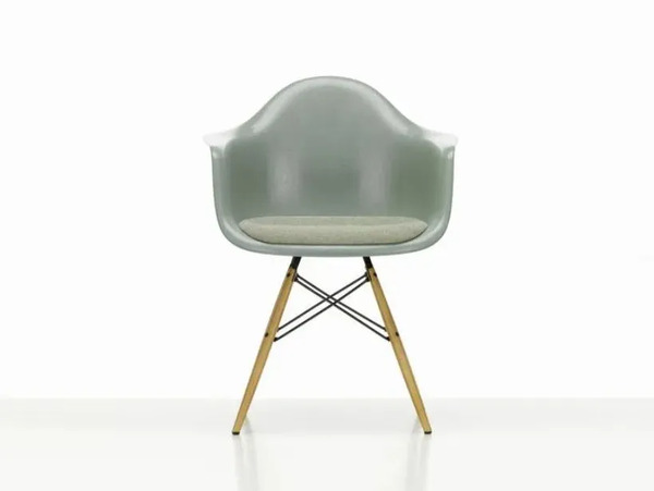  Vitra Daw Fiberglass Armchair 