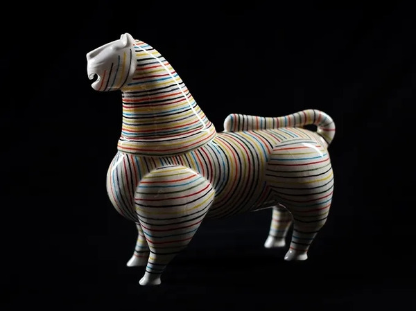  Zollanvari Polychrome Stripes Lion 1 