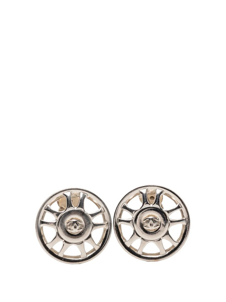  Chanel Pre-owned Boucles D'oreilles Fantaisie En Plaqué Argent à Motif De Roue Et Logo Cc Avec Fermoir Clip (1997) 