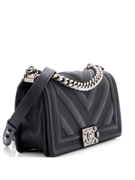  Chanel Pre-owned Sac Porté épaule En Cuir D'agneau Matelassée à Chevrons Perforé Et Rabat Boy Médium - Noir 
