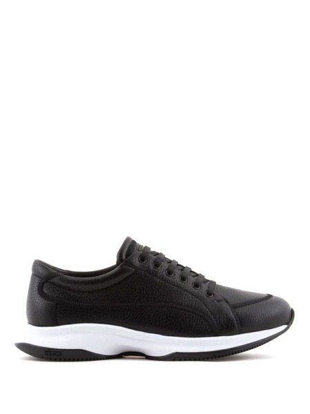  Giorgio Armani Baskets En Cuir Grainé - Noir 