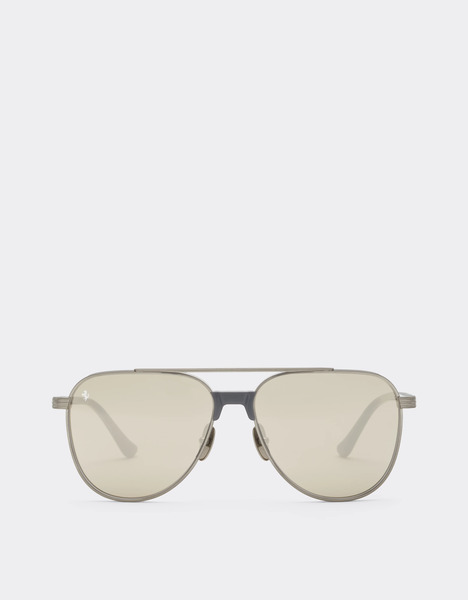  Ferrari Lunettes De Soleil Ferrari En Titane  Argent Brossé Et Acétate Avec Verres Miroir Blanc Transparent Doré - Male Lunettes De Soleil Silver Os 
