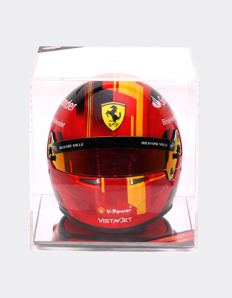  Ferrari Mini Casque 2023 Carlos Sainz à L’échelle 1/2 - édition Spéciale Barcelone -  Casques Rouge Os 