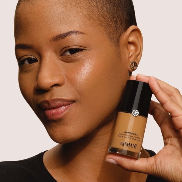  Fond De Teint Luminous Silk Giorgio Armani 30 ml (différentes Teintes Disponibles) - 7.6 - New Formulation 