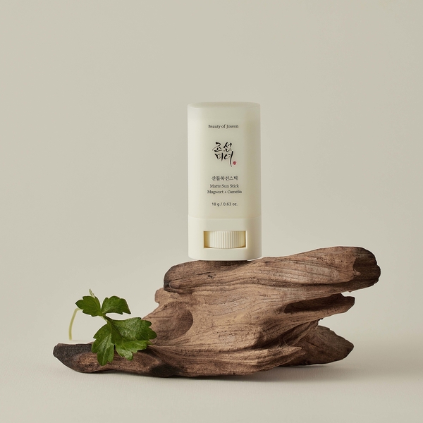  Beauty Of Joseon Stick Solaire Mat Armoise Et Camélia Spf50+ [18 G] 