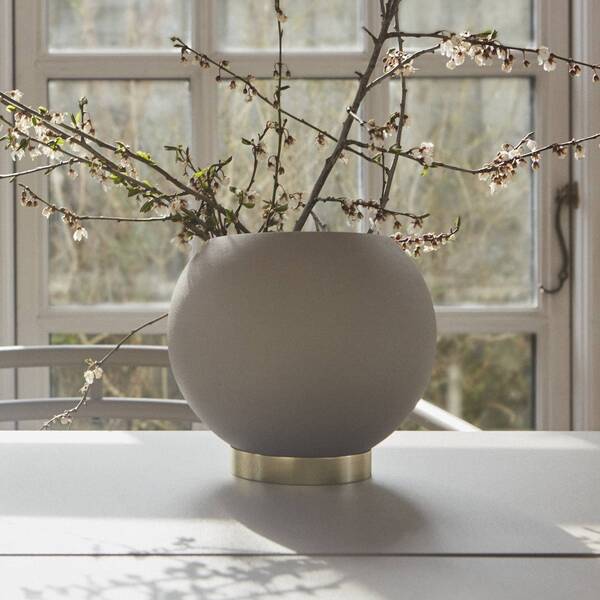  Aytm Aytm Pot De Fleurs Globe, ø 17 Cm, Gris-brun, Aluminium, Acier 