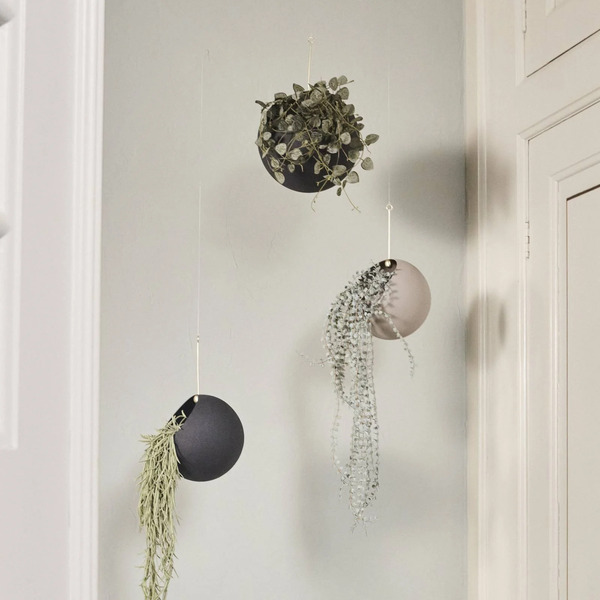  Aytm Aytm Pot De Fleurs Globe, Suspendu, ø 17 Cm, Gris, Aluminium 