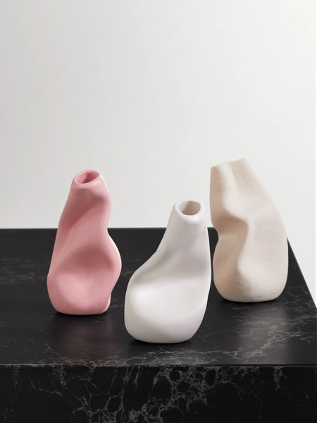  Completedworks - + Ekaterina Bazhenova Yamasaki Seam, Solitude And Wake Set Of Three Ceramic Vases - Pink 