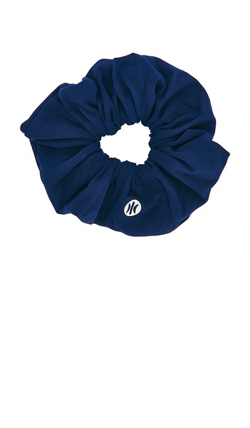  Astoria Scrunchie En Navy. 