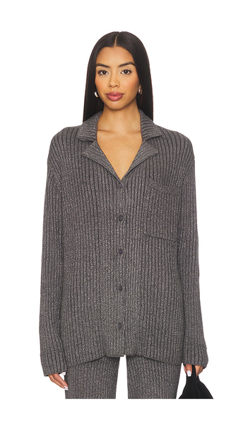  Barefoot Dreams Chemise Côtelée Lurex Ccul Lurex Rib Button Front Shirt En Charcoal. Taille M. Also En S, Xl, Xs. 