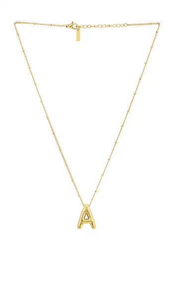  Casa Clara Sautoir Pendentif Amity En Metallic Gold. Taille A. Also En B, C, D, E, G, H, J, K, L, M, S, T. 