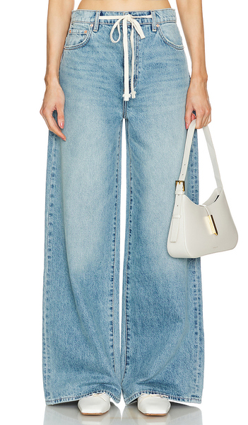  Grlfrnd Jean Baggy Avec Cordon De Serrage Et Jambes Larges Lucia En Denim-light. Taille 31. Also En . 