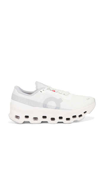  On Sneakers Cloudmonster 1 En White. Taille 10. Also En 10.5, 11, 5, 6, 6.5, 7, 7.5, 8, 8.5, 9, 9.5. 